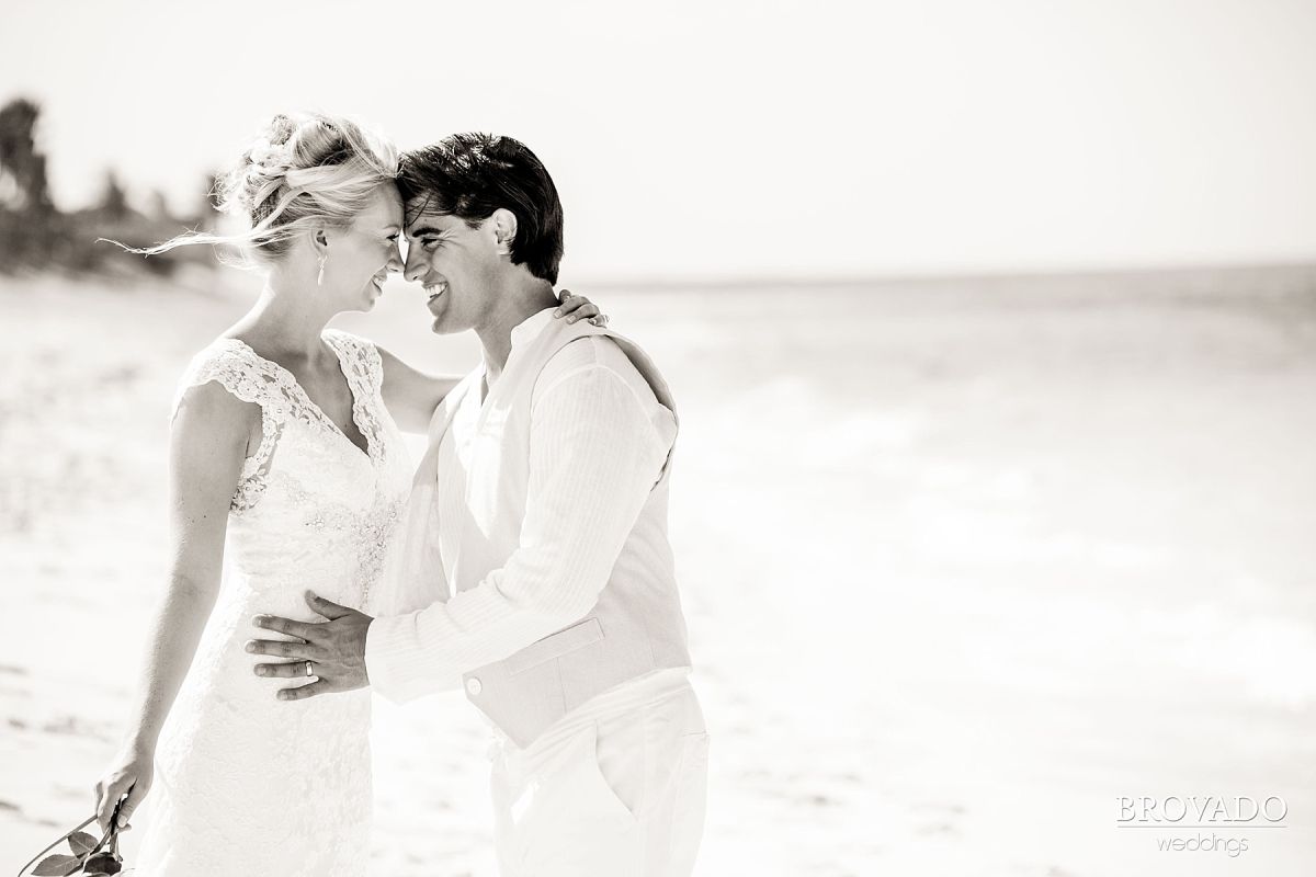 Becca & Andy’s Destination Wedding In The Bahamas | Minneapolis Wedding ...