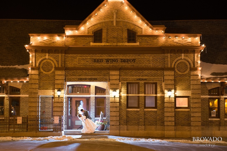 Amy And Jed Brave Winter A Valentine S Day Wedding In Red Wing Mn Minneapolis Wedding And Engagement Photography Brovado Weddings